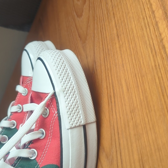 Converse - Picture 3 of 16